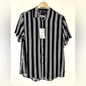 Men’s Striped Button Down Short Sleeve Shirt